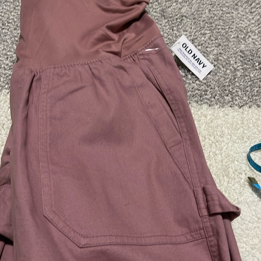 NWT- Old Navy Maternity- S - Picture 6 of 9